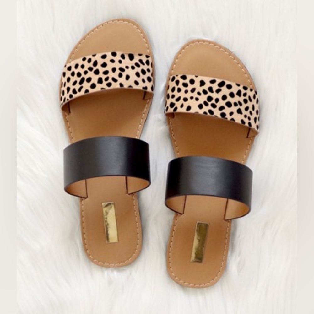 Qupid Leopard and Black Sandals 6.5